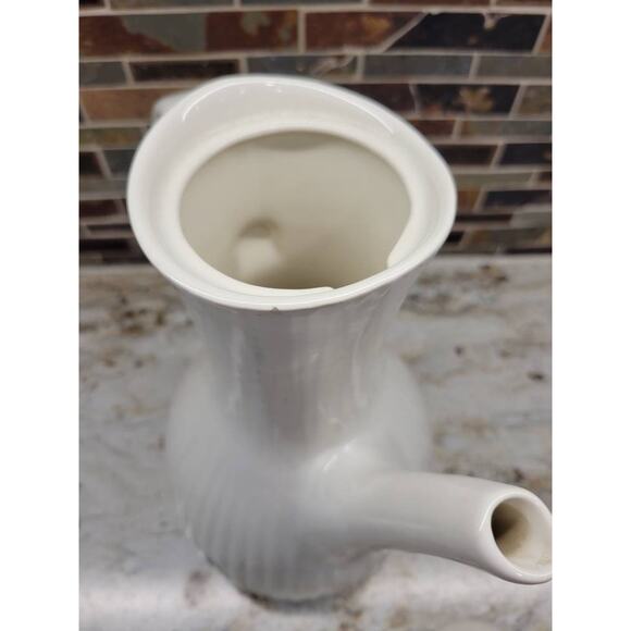 Vintage MCM Coffee Server, White Ribbed USA Hall, Ernest Sohn Lid Silver Knob - Picture 3 of 7